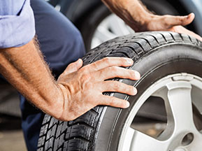 ACCESSORIES & CAR CARE